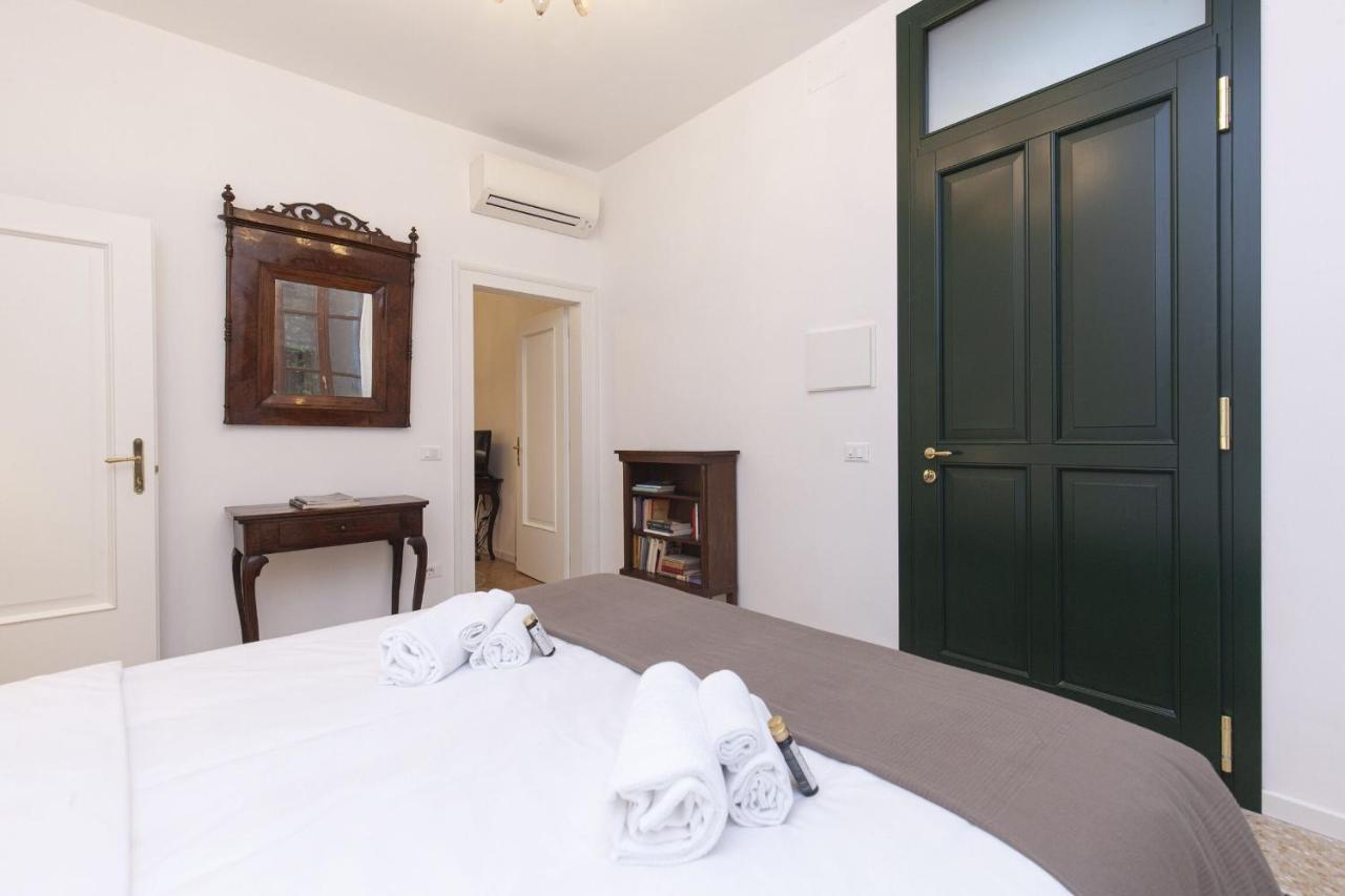Residence Santa Marta By Halldis Venetië Buitenkant foto